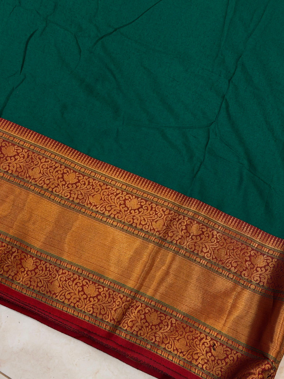 HANDLOOM COTTON RUNNING MATERIAL - ZIGN-28