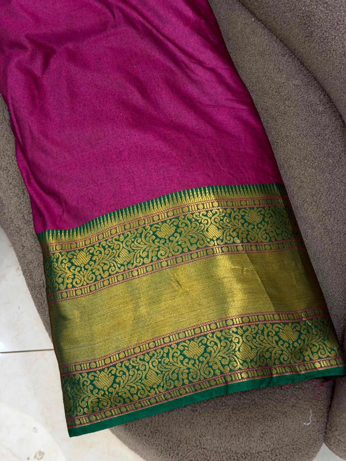 HANDLOOM COTTON RUNNING MATERIAL - ZIGN-28