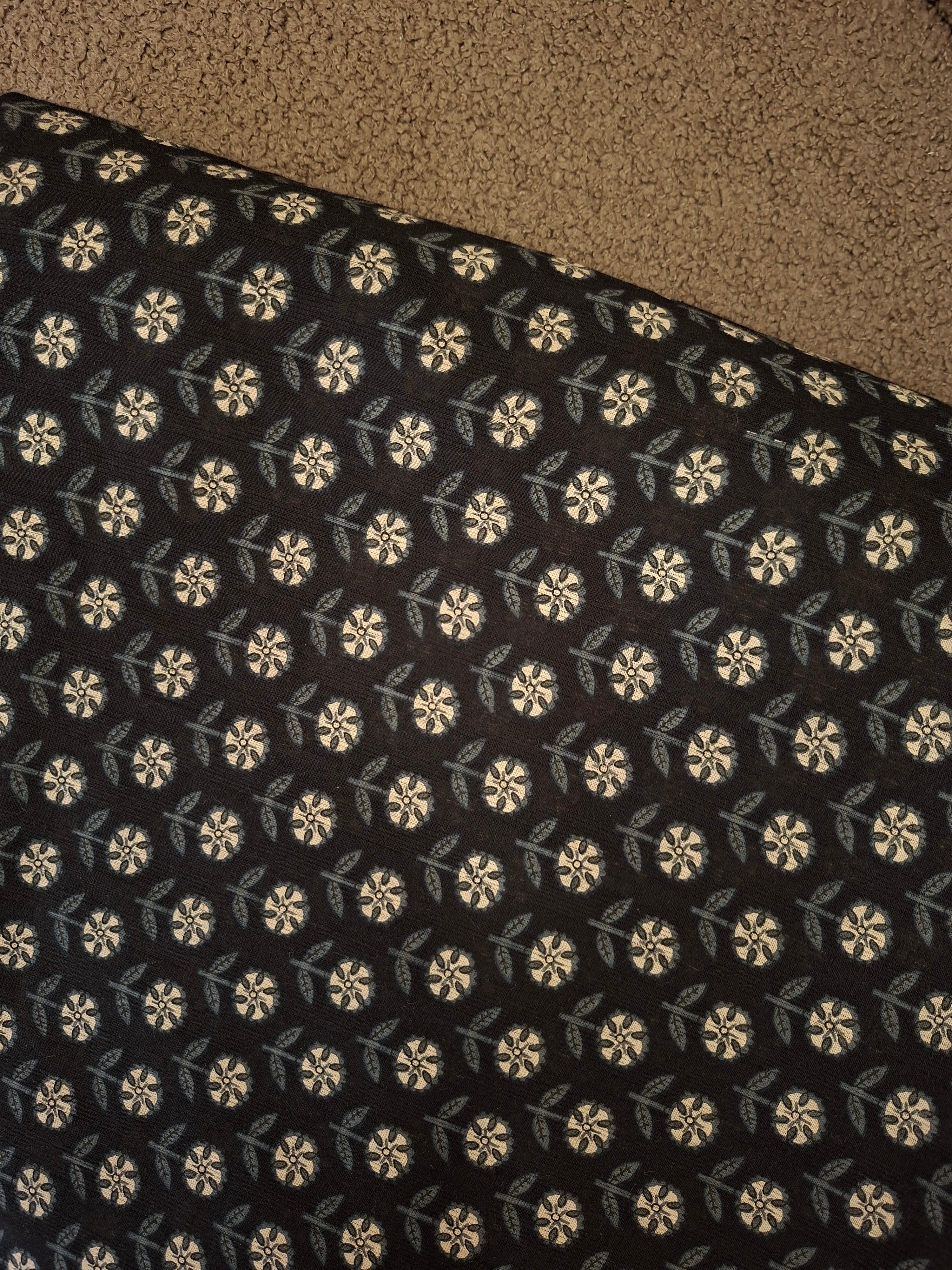 PRINTED COTTON RUNNING MATERIAL - ZIGN-15